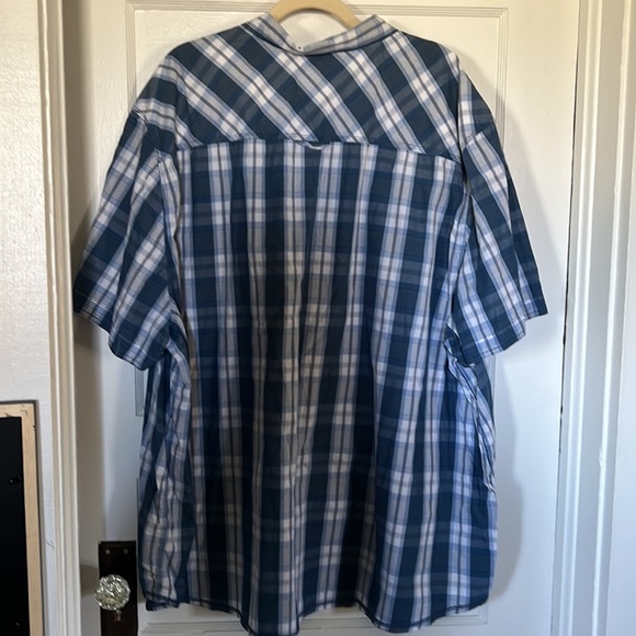 4XL Button-up Men’s Shirt - Picture 4 of 4
